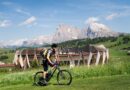 Estate 2023: vacanze ad alta quota all’Alpe di Siusi, il più grande altopiano d’Europa Car Free. Offerte e-bike days