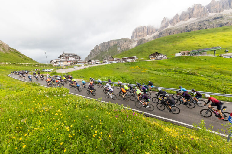 Maratona dles Dolomites Enel 2025. Dal 9 ottobre le preiscrizioni